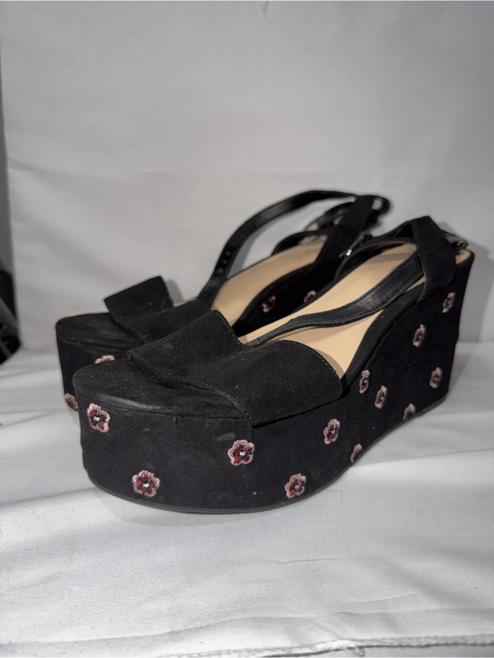 Nine West Shoes Keely Black Suede Platform Wedge Sandals Embroidered Floral 9.5